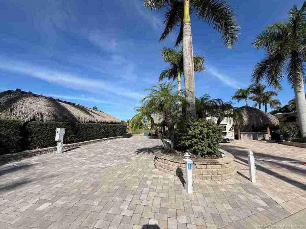 259 NW Hazard Way, Port Saint Lucie, FL 34986 Photo