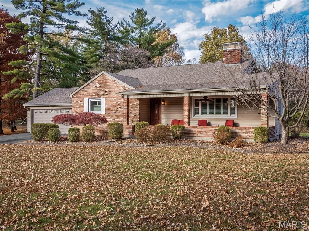 19 Pine Lake Drive, Collinsville, IL 62234 Main Photo