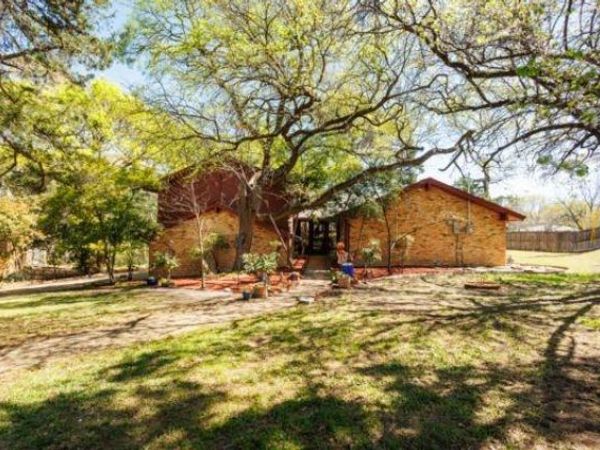 1446 Cardinal Creek Drive, Duncanville, TX 75137