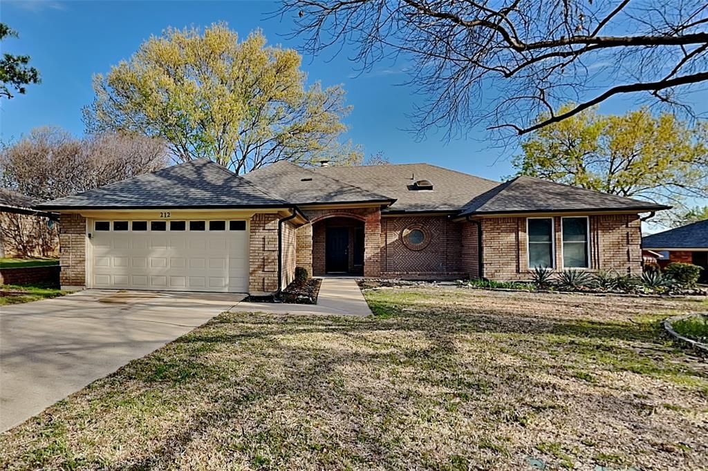 212 Springhill Drive, Hurst, TX 76054 Main Photo
