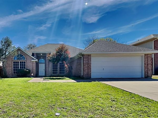 1504 New Haven Drive, Mansfield, TX 76063
