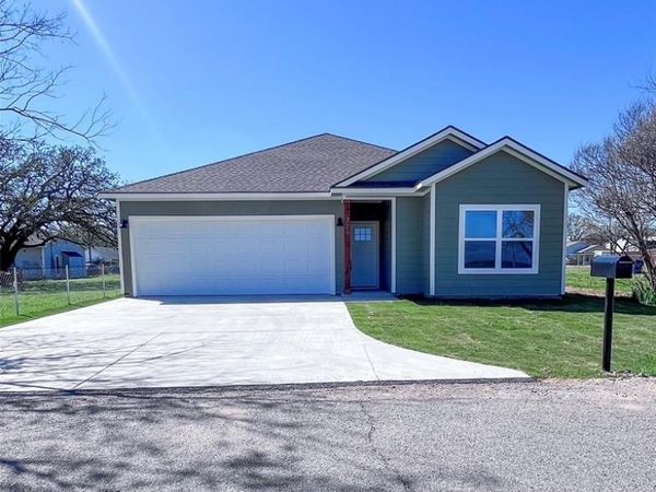 729 N 9th Avenue , Denison, TX 75021