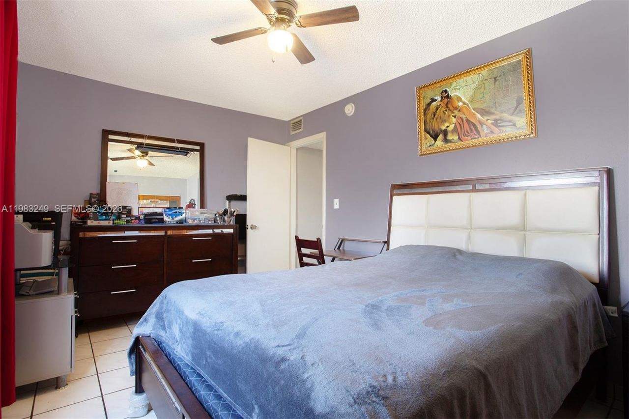 1530 SW 2nd St , Unit 405, Miami, FL 33135 Photo