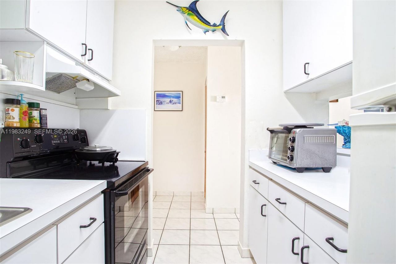 1530 SW 2nd St , Unit 405, Miami, FL 33135 Photo