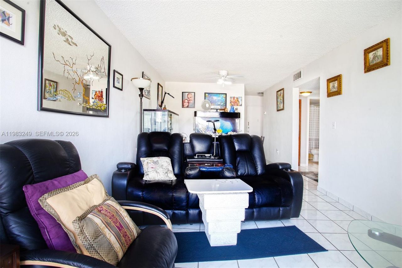 1530 SW 2nd St , Unit 405, Miami, FL 33135 Photo