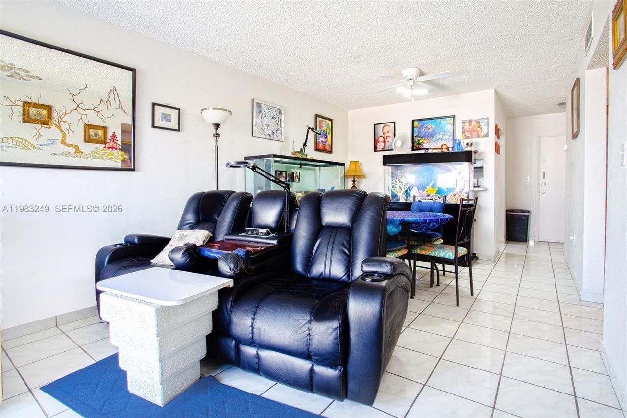 1530 SW 2nd St , Unit 405, Miami, FL 33135 Photo