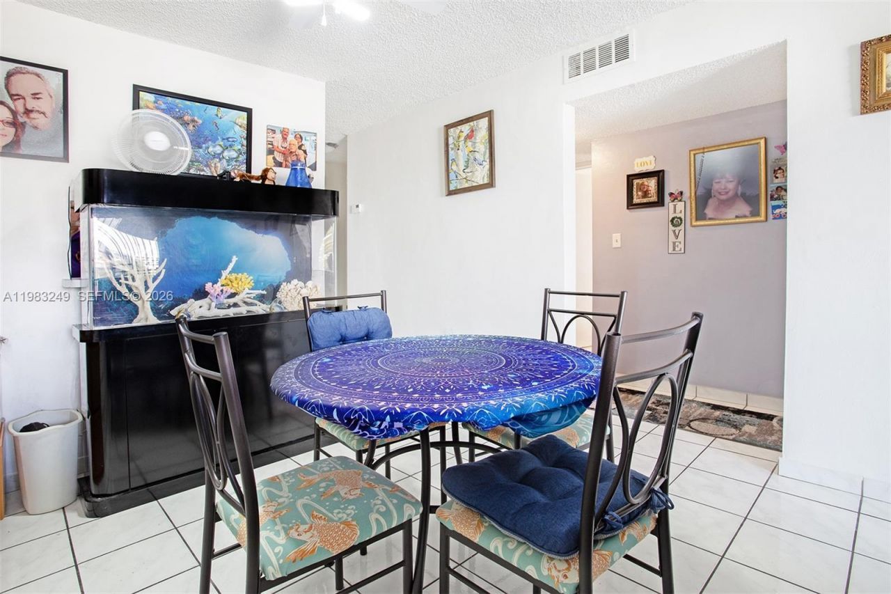 1530 SW 2nd St , Unit 405, Miami, FL 33135 Photo