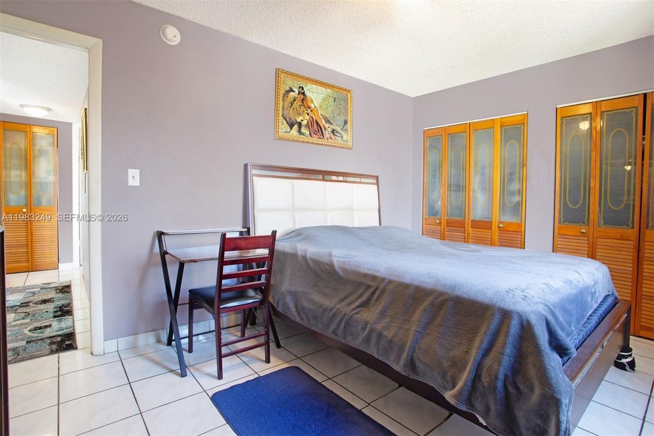 1530 SW 2nd St , Unit 405, Miami, FL 33135 Photo