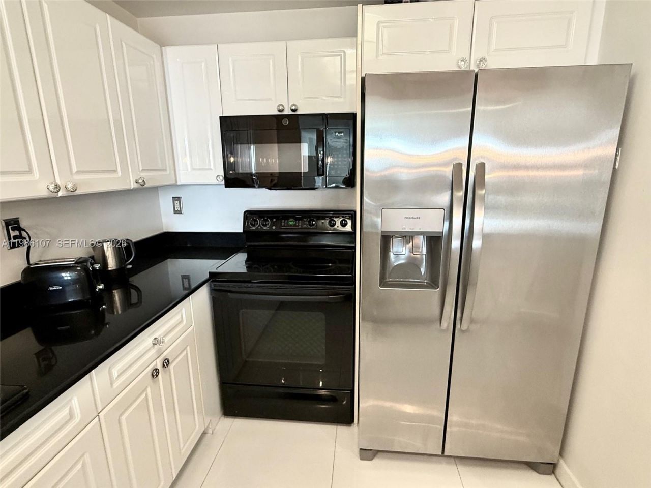 2301 Collins Ave , Unit 931, Miami Beach, FL 33139 Photo