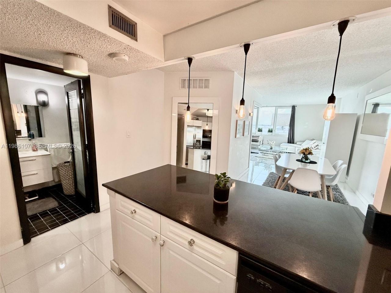 2301 Collins Ave , Unit 931, Miami Beach, FL 33139 Photo