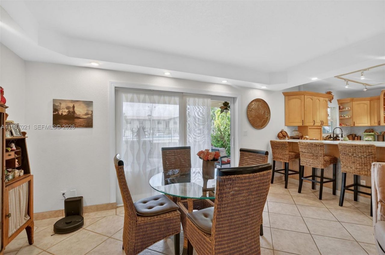 333 SE 20th Ave , Unit G2 (104), Deerfield Beach, FL 33441 Photo