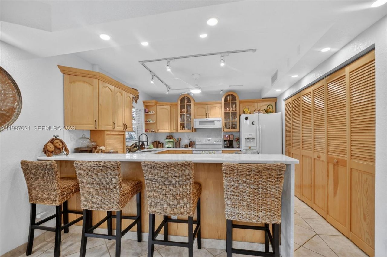 333 SE 20th Ave , Unit G2 (104), Deerfield Beach, FL 33441 Photo