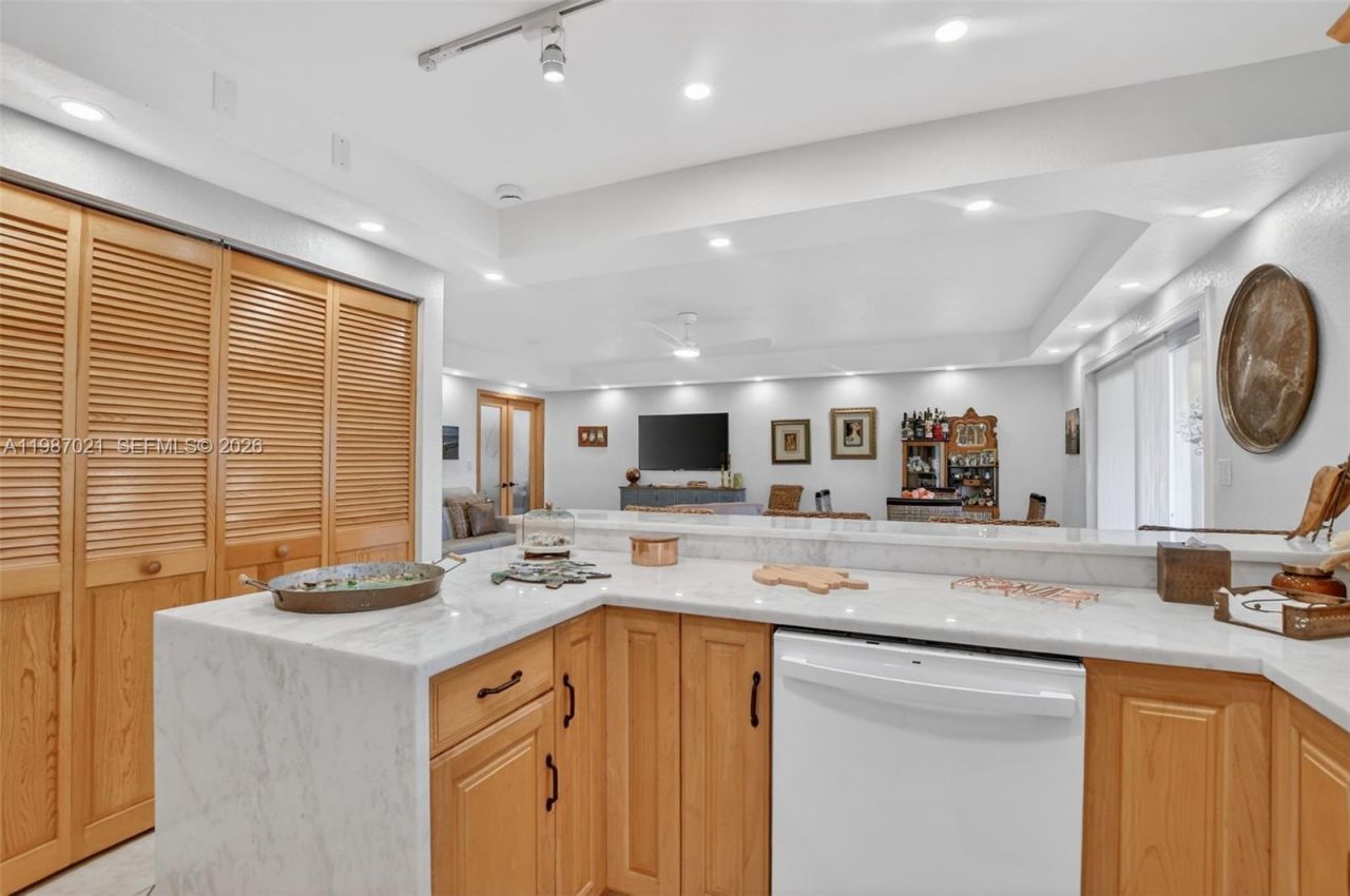 333 SE 20th Ave , Unit G2 (104), Deerfield Beach, FL 33441 Photo