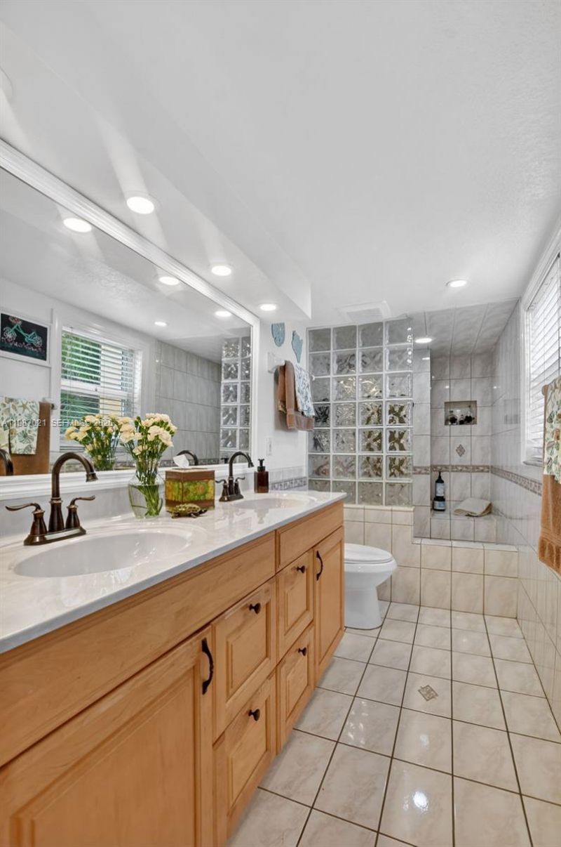 333 SE 20th Ave , Unit G2 (104), Deerfield Beach, FL 33441 Photo