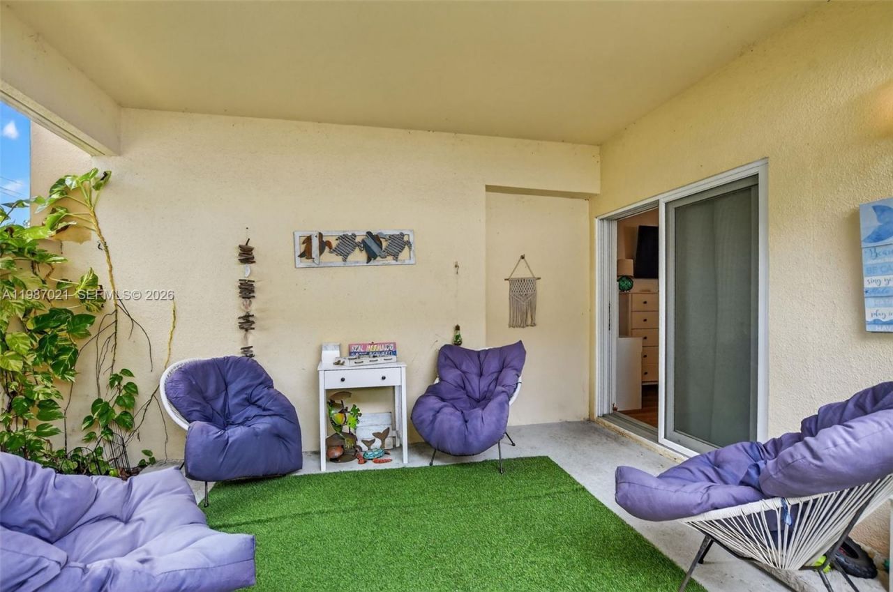 333 SE 20th Ave , Unit G2 (104), Deerfield Beach, FL 33441 Photo