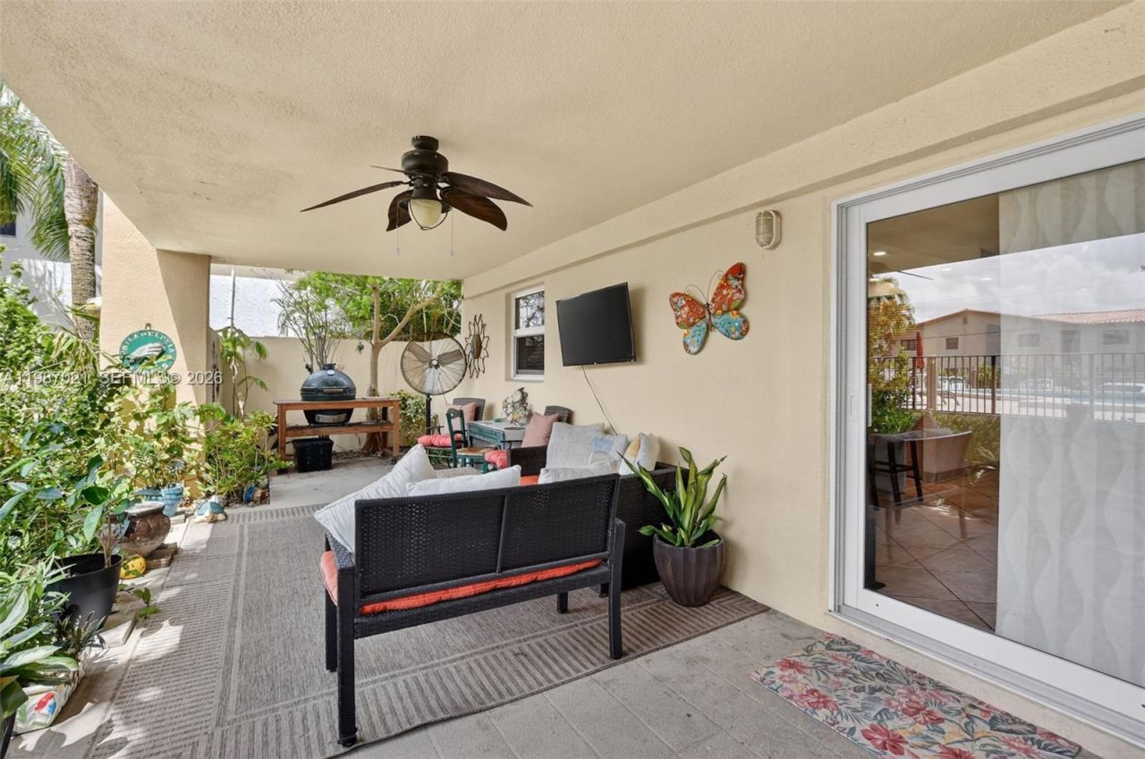 333 SE 20th Ave , Unit G2 (104), Deerfield Beach, FL 33441 Photo