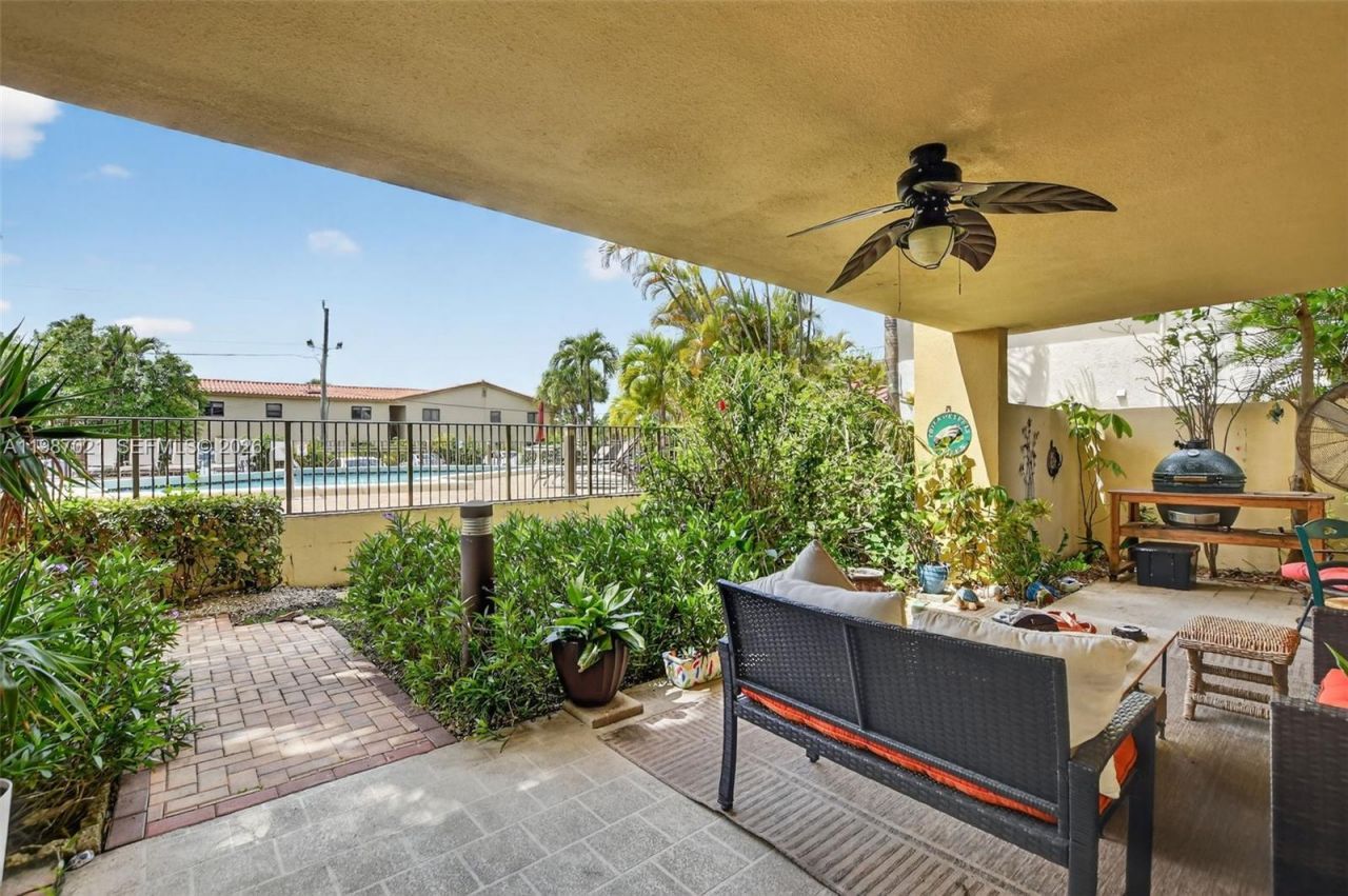 333 SE 20th Ave , Unit G2 (104), Deerfield Beach, FL 33441 Photo