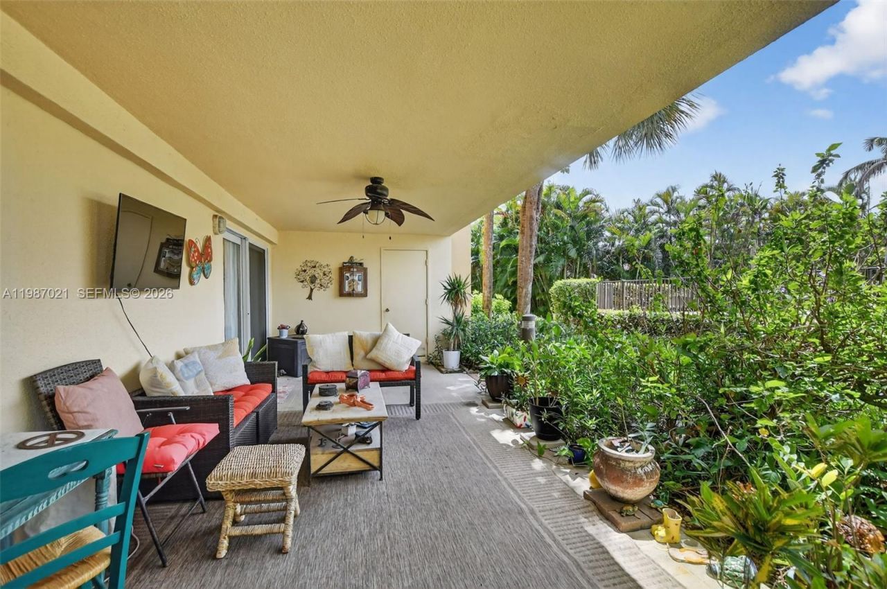 333 SE 20th Ave , Unit G2 (104), Deerfield Beach, FL 33441 Photo