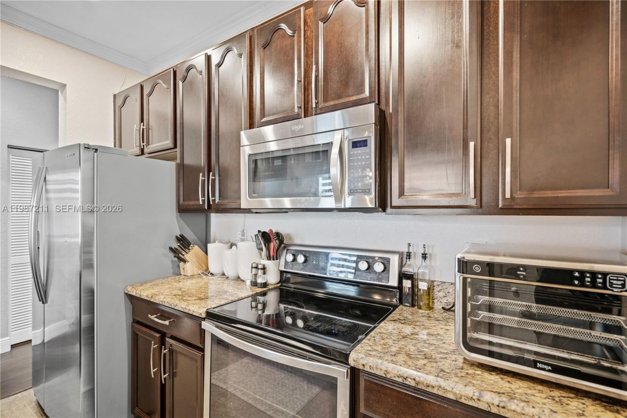 2559 SW 119th Ter, Miramar, FL 33025 Photo