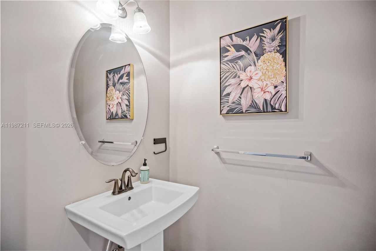 2559 SW 119th Ter, Miramar, FL 33025 Photo