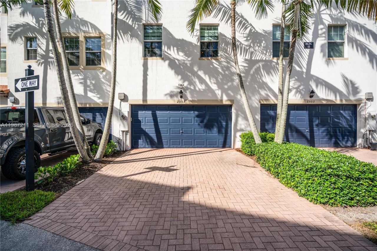 2559 SW 119th Ter, Miramar, FL 33025 Photo