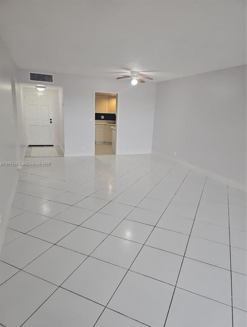 3301 Spanish Moss Ter, Unit 708, Lauderhill, FL 33319 Photo