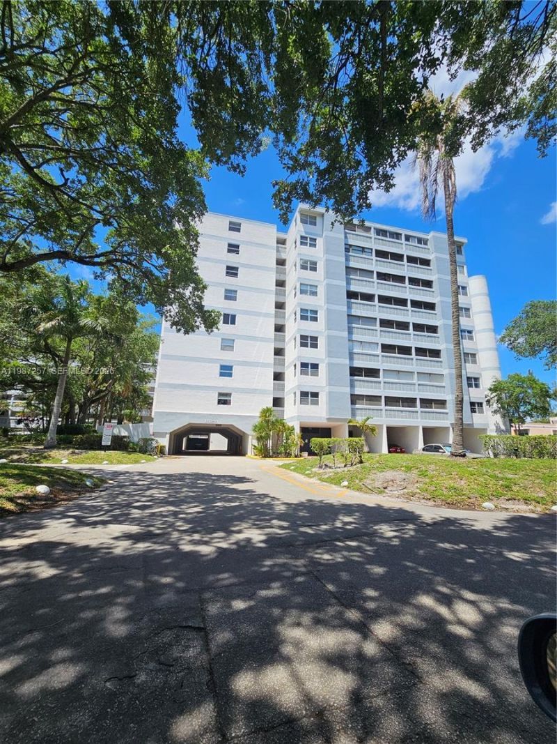 3301 Spanish Moss Ter, Unit 708, Lauderhill, FL 33319 Photo