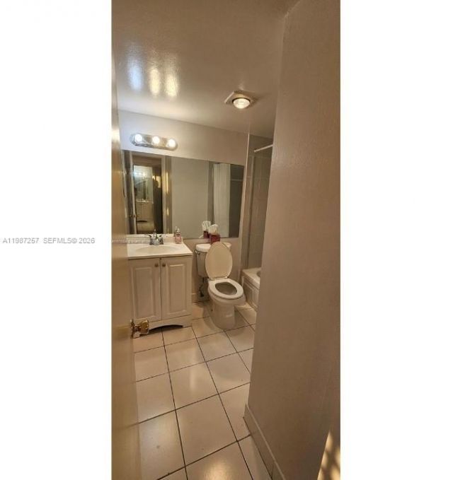 3301 Spanish Moss Ter, Unit 708, Lauderhill, FL 33319 Photo