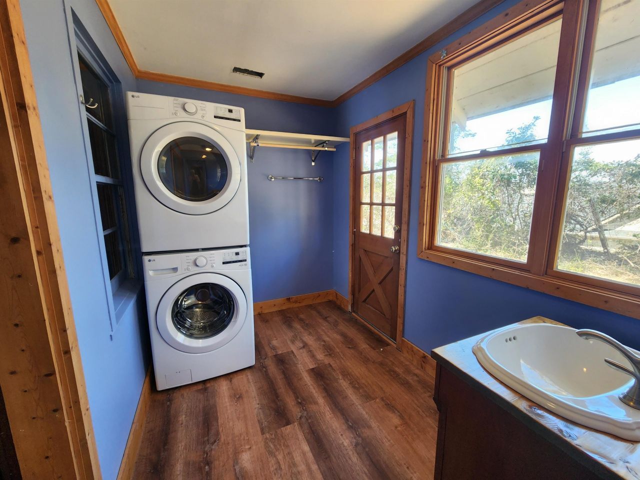 308 Sandcrest Dr. Photo 12