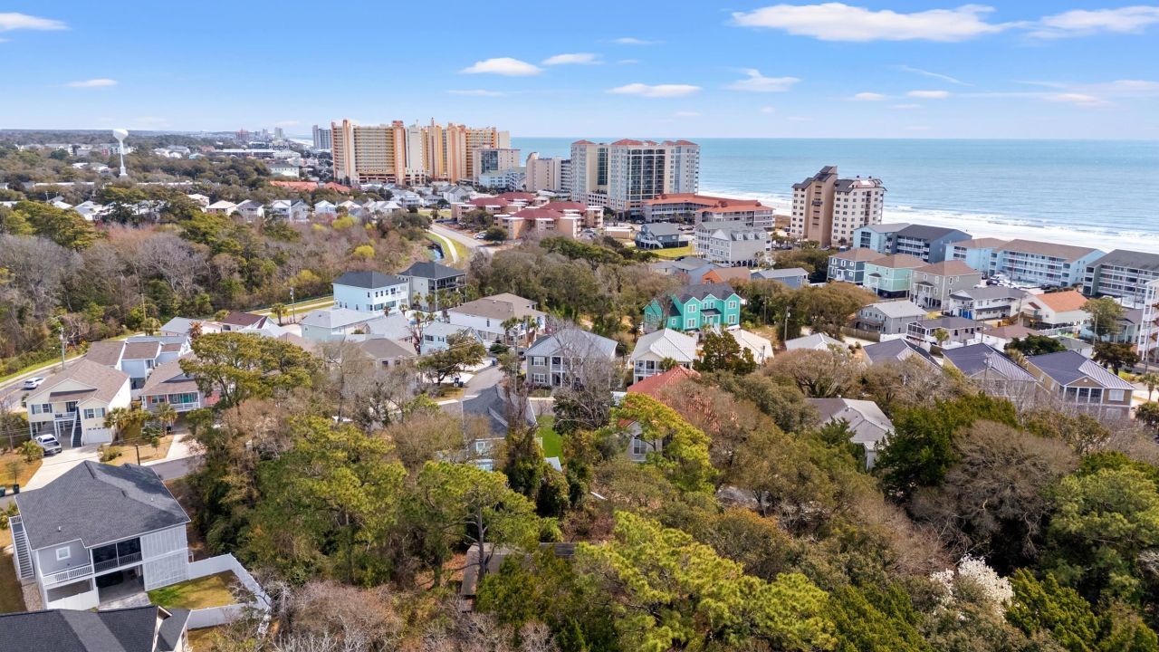 308 Sandcrest Dr. Photo 18