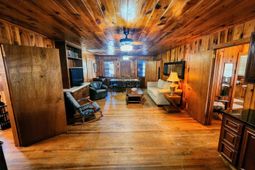 308 Sandcrest Dr. photo 4