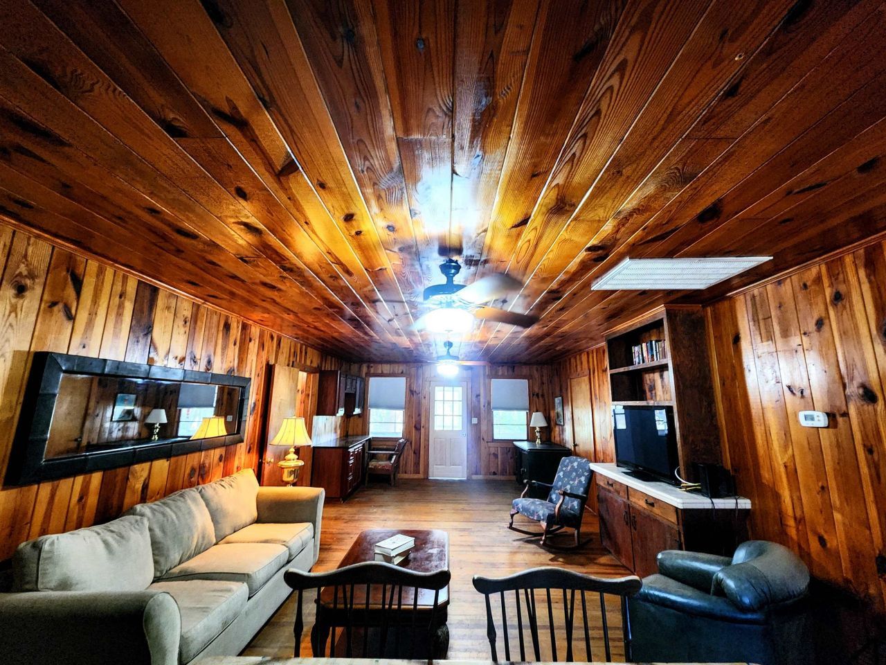 308 Sandcrest Dr. Photo 4