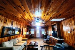 308 Sandcrest Dr. photo 4