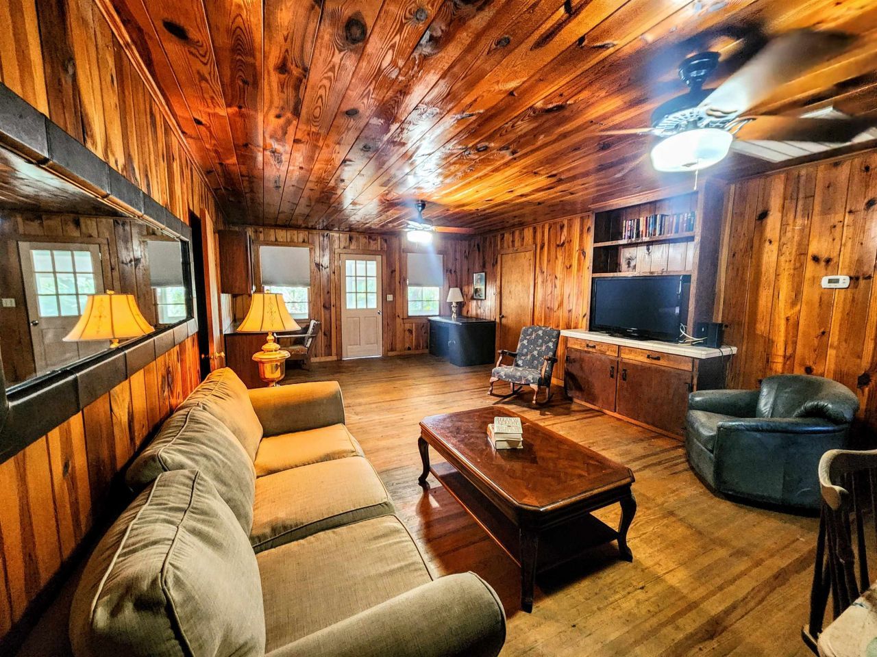 308 Sandcrest Dr. Photo 5