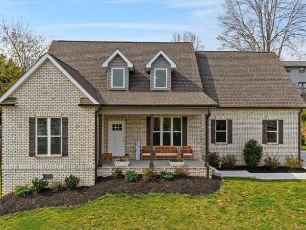 115 Crossroads Blvd, Oak Ridge, TN 37830