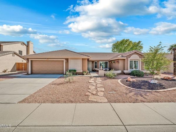 7569 W MAUI Lane, Peoria, AZ 85381