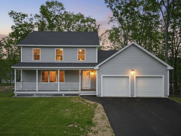 1 Blaisdell Court, Raymond, NH 03077