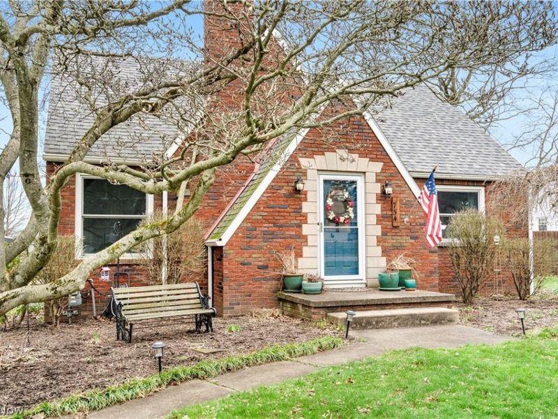 754 Fairfield Avenue , Columbiana, OH 44408 Photo 4