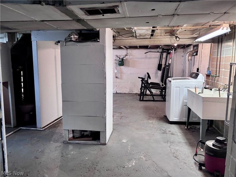 1211 California Avenue , Akron, OH 44314 Photo 32