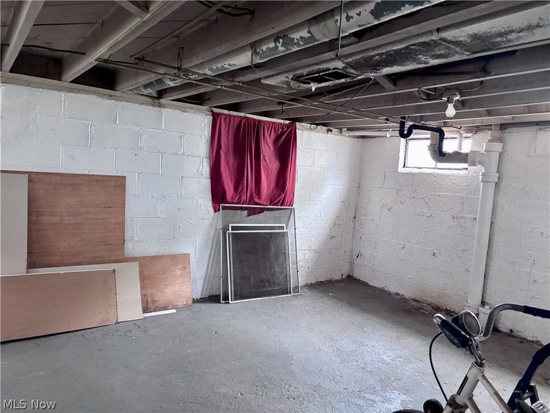 1211 California Avenue , Akron, OH 44314 Photo 34