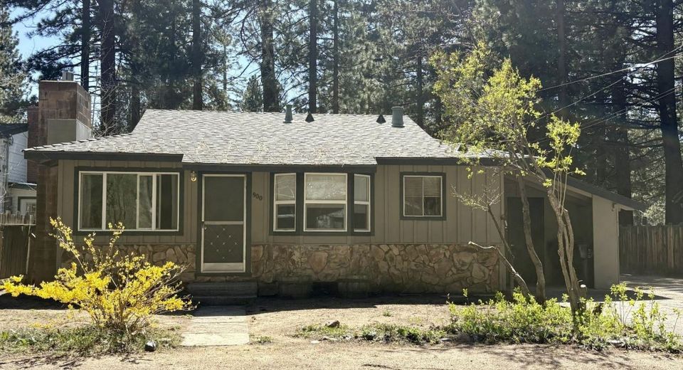 900 Patricia Lane, South Lake Tahoe, CA 96150 Photo