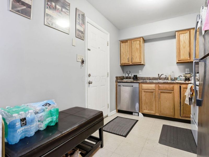 4909-4911 Karl Road , Columbus, OH 43229 Photo 15