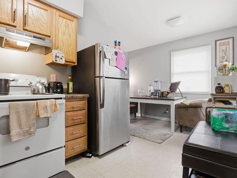 4909-4911 Karl Road , Columbus, OH 43229 Photo 17