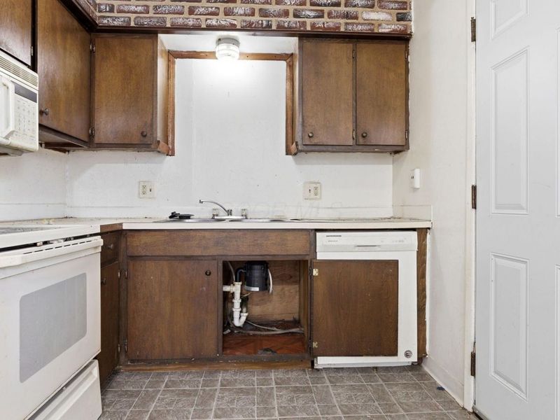 4909-4911 Karl Road , Columbus, OH 43229 Photo 39