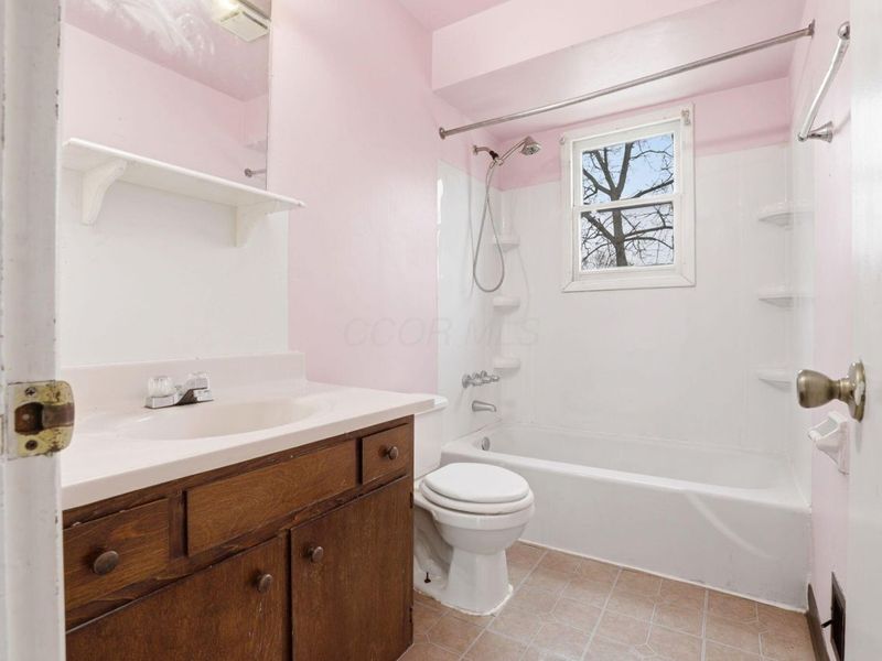 4909-4911 Karl Road , Columbus, OH 43229 Photo 47