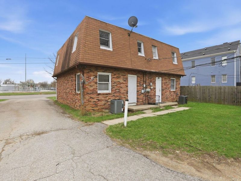 4909-4911 Karl Road , Columbus, OH 43229 Photo 5