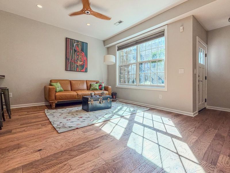 190 E Gay Street , Unit G8, Columbus, OH 43215 Photo 3