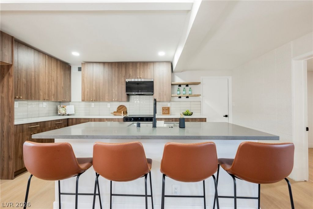 1701 Canosa Avenue, Las Vegas, NV 89104 Main Photo