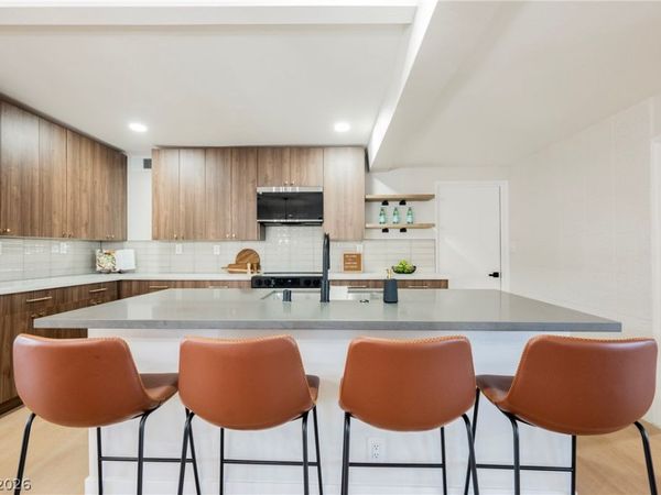 1701 Canosa Avenue, Las Vegas, NV 89104