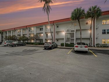 1700 Pine Valley DR, Unit 205, FORT MYERS, FL 33907